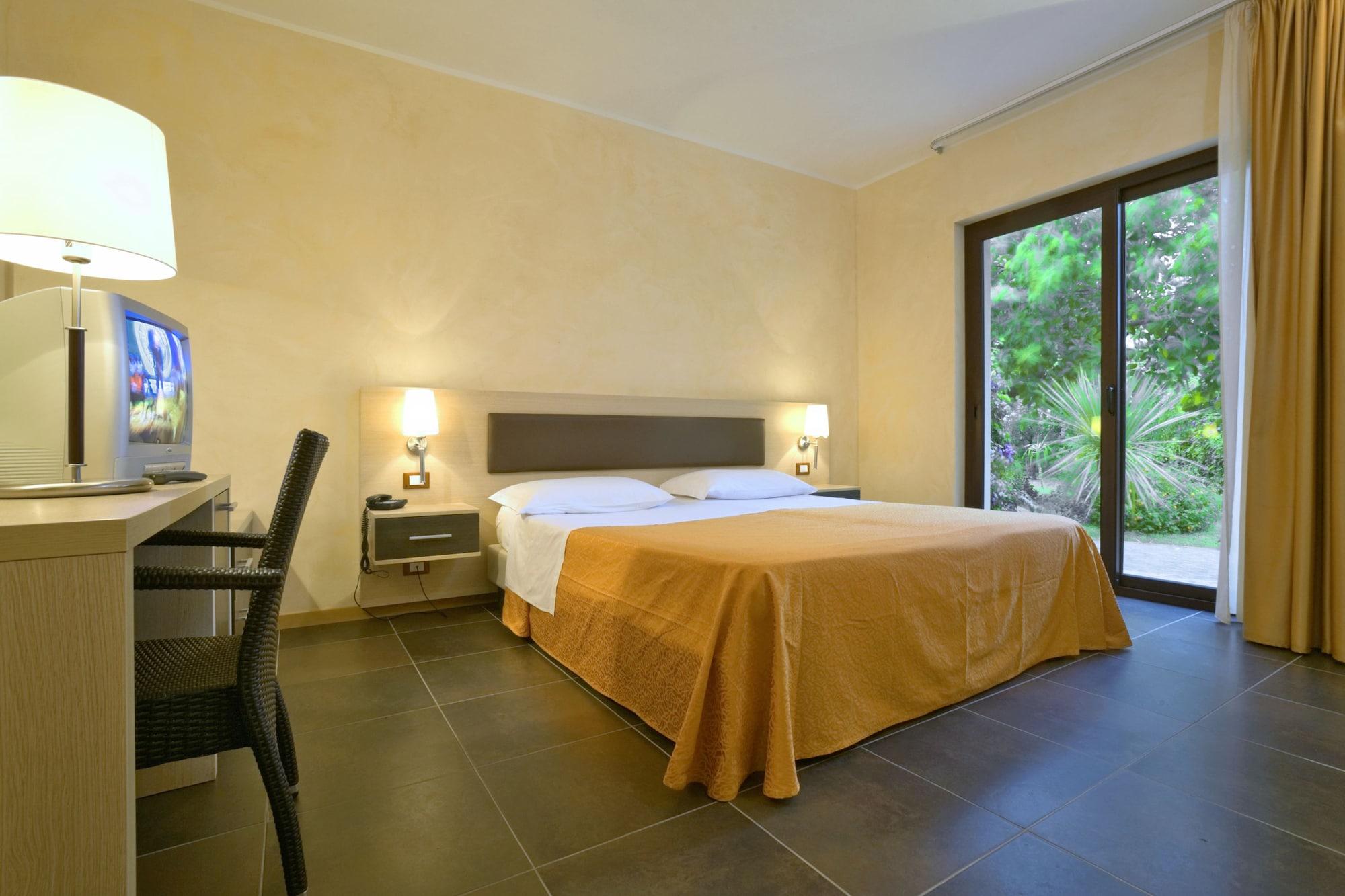 Bv Borgo Del Principe Hotel Zambrone Exterior photo