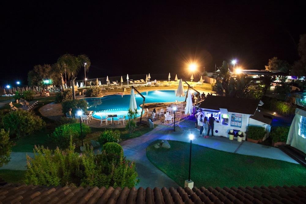 Bv Borgo Del Principe Hotel Zambrone Exterior photo